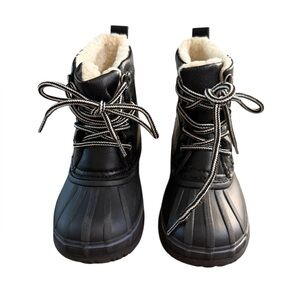 London Fog Black Boots with Cream Faux Fur